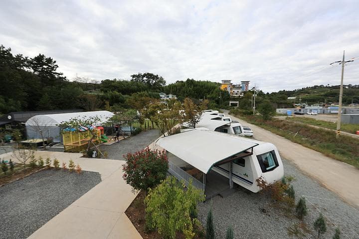 사천 씨씨 카라반 캠핑