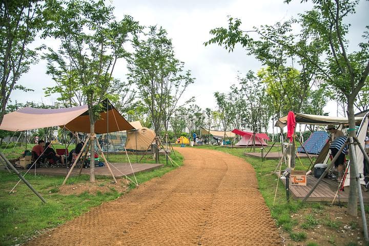 맑음터공원 캠핑장