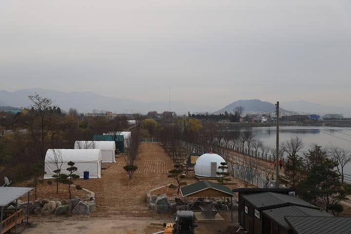 호반 캠핑장 & 글램핑 카라반 춘천점